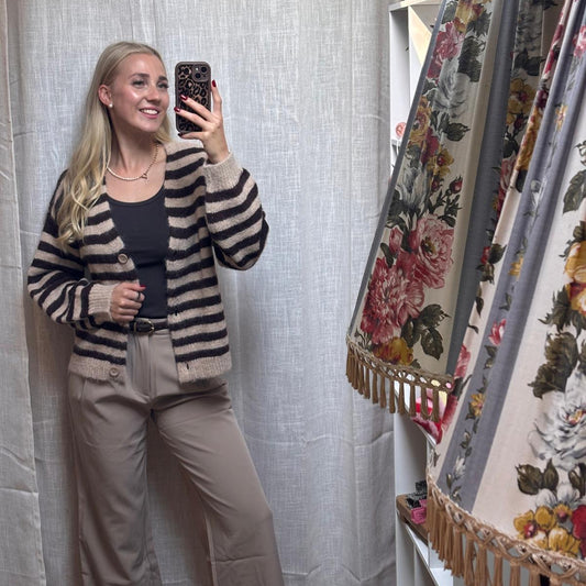 STRICKJACKE MOLLY COFFEE