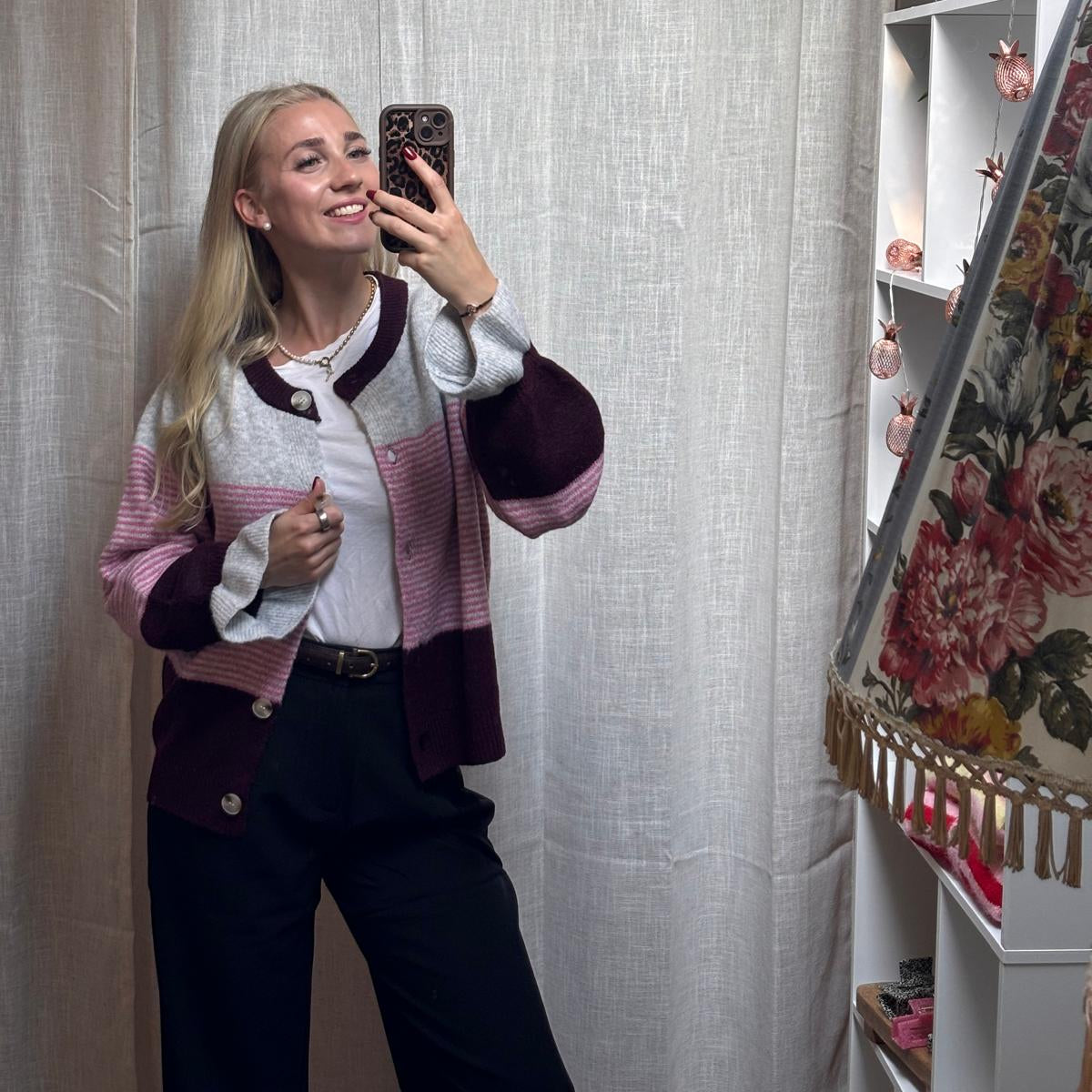 STRICKJACKE LUNA GRAU X BERRY