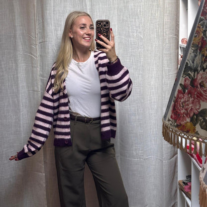 STRICKJACKE MOLLY LILA
