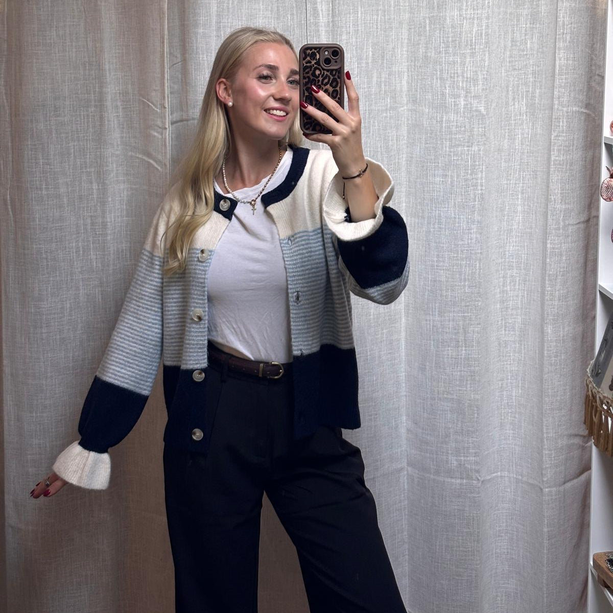 STRICKJACKE LUNA BLAU